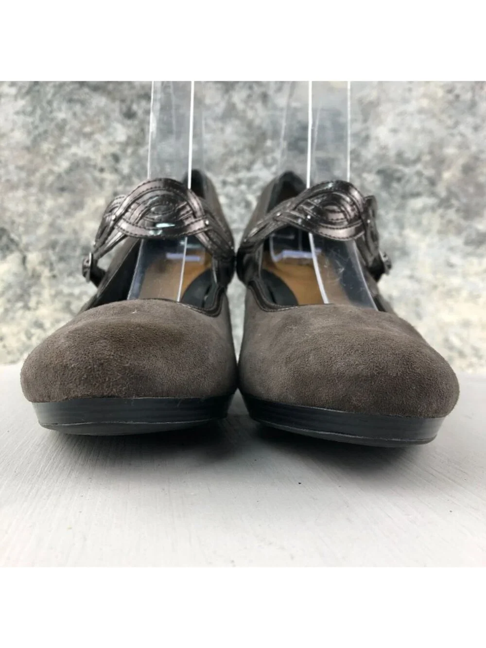 Clarks Women's Size 7.5M Artisan Brown Suede Leather High Heel Mary Jane Pumps